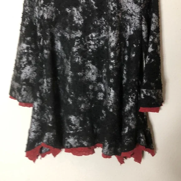 La Rose Rouge Black and silver top w/wire rose & collar.-Haute Couture L… - Picture 12 of 14